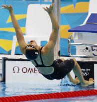 Terakawa advances to 100m backstroke final