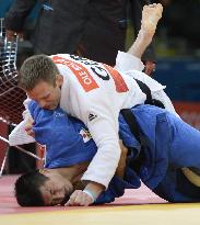 Japan's Nakai loses to Germany's Bischof in judo at London Games