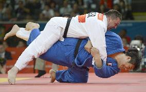 Kamikawa crashes out of judo competition at London