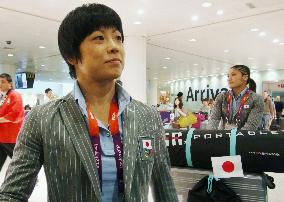 Japan's Obara arrives in London to compete in women's wrestling