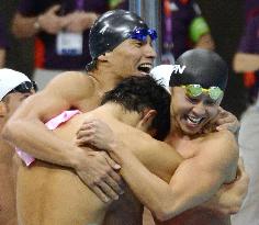 Japan wins silver in men's 4x100m medley relay