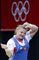 Russia's Kashirina sets snatch world record in