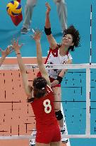 Japan reaches women's volleyball semis