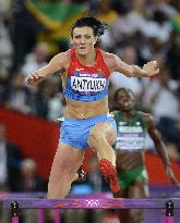 Russia's Antyukh wins gold in Olympic women's 400m hurdles