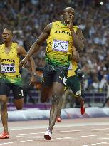 Bolt wins men's 200 meters