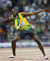 Bolt wins men's 200 meters