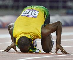 Bolt wins men's 200 meters