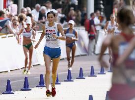Lashmanova sets world record in women's race walk