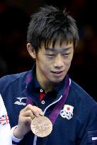 Shimizu bronze in Olympic bantam boxing