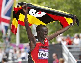 Uganda's Kiprotich wins men's marathon