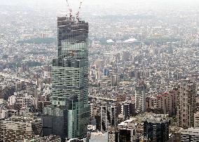 Japan's tallest building Abeno Harukasu
