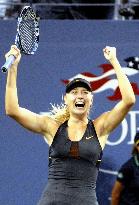 Sharapova advances to quarterfinals at U.S. Open