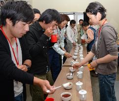 Japanese farmers turn to black tea as green tea demand falls