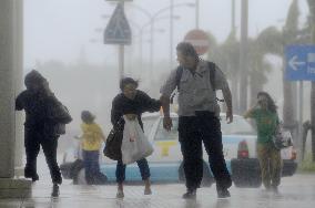 Typhoon hits Okinawa