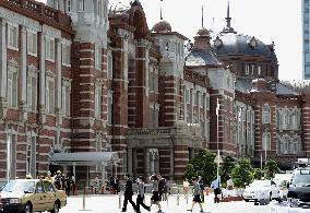 New Tokyo Station shown to press ahead of grand opening