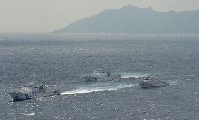 Chinese ships enter Japan's territorial waters near Senkakus