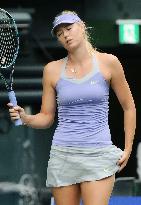 Sharapova out of Pan Pacific Open