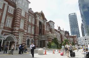 Red-brick Tokyo Station building reopens