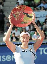 Petrova claims Pan Pacific Open title