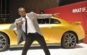 Usain Bolt at Nissan HQ