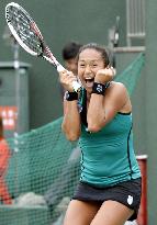 Watson wins Japan Women's Open singles