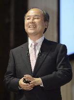 Softbank to pay $20 bil. to acquire 70% of Sprint Nextel