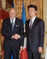 Japan foreign minister in France