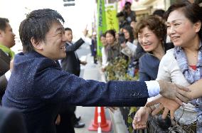 Osaka Mayor Hashimoto stumps in Kyushu