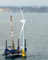 Huge wind turbine set up in Pacific off Chiba Pref.