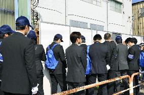 Agency inspects AUM Shinrikyo, splinter group facilities