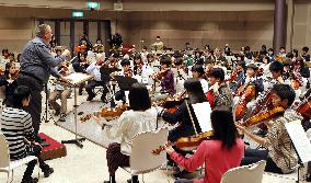 World musicians, artists enliven Japan's disaster-hit areas