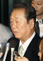 Ozawa to join hands with Shiga governor