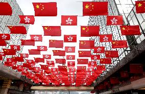(HKSAR 25)CHINA-HONG KONG-RETURN TO MOTHERLAND-25TH ANNIVERSARY-STREETS-CELEBRATORY ATMOSPHERE (CN)