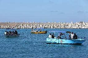 EGYPT-ALEXANDRIA-CLIMATE CHANGE-RISING SEA LEVEL-COASTAL CONCRETE BARRIER