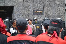 Indonesian workers demonstrate outside Japanese Embassy