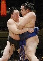 New Year sumo