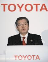 Toyota lifts profit forecast