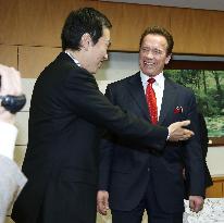 Schwarzenegger in Japan