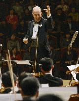 Japanese conductor leads N. Korean orchestra