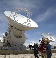 Alma radio telescope