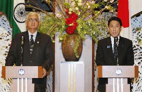 Japan, India agree on 220 bil. yen in aid