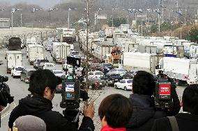 Workers heading to Kaesong complex