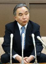 Hirano to run in election as independent