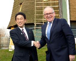 Japan foreign minister in Netherlands