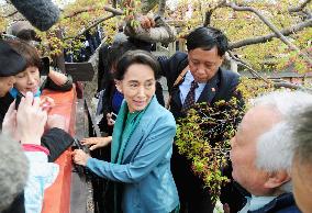 Suu Kyi in Kyoto