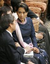 Suu Kyi visits Japanese parliament