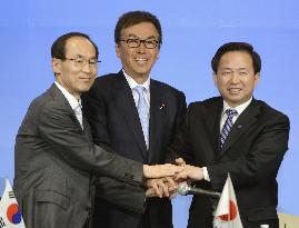 Japan, China, S. Korea environment meeting