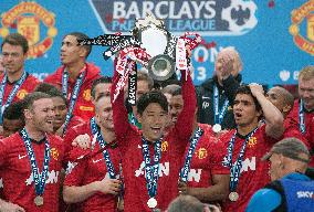 Man Utd wins Premier League title