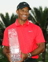 Woods wins Players golf