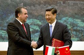 Tajikistan president in China